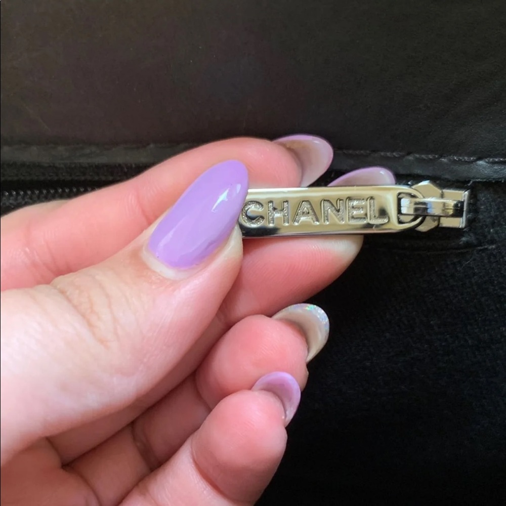 Chanel Vintage Handbag - Picture 7 of 8